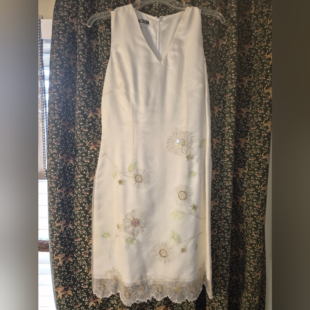 Maggy London White Floral Midi Dress